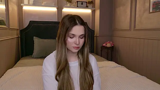 Lina Sinerz online show from April 11, 2026, 8:34 pm