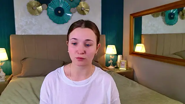 Lina Sinerz online show from May 28, 2026, 3:29 pm