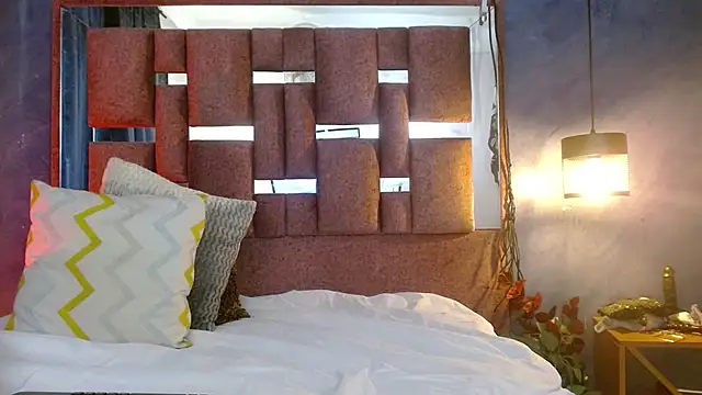 bella volup online show from February 8, 2026, 7:22 pm