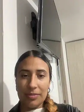 Snapshot of Megumi_Ivanov chatting on January 17, 2026, 12:37 am Megumi Ivanov online show from January 17, 2026, 12:37 am