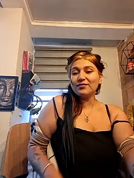 Snapshot of Magenta_Moon chatting on January 9, 2026, 10:49 pm Magenta Moon online show from January 9, 2026, 10:49 pm