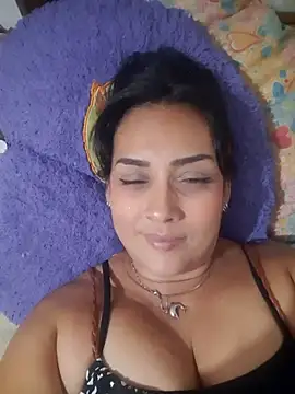 Snapshot of 0lucer0 chatting on February 8, 2026, 6:27 pm 0lucer0 online show from February 8, 2026, 6:27 pm