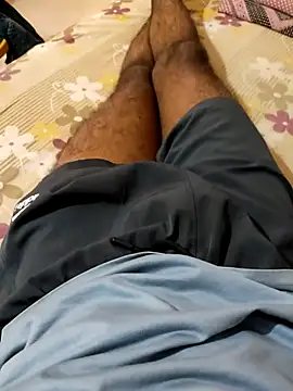 fill my whole online show from December 5, 2025, 4:44 am