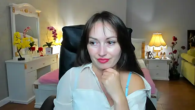 Snapshot of RosiAlina chatting on July 16, 2026, 8:00 am RosiAlina online show from July 16, 2026, 8:00 am