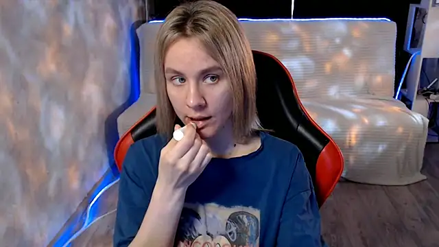 MiaBun1 online show from April 10, 2026, 3:46 am