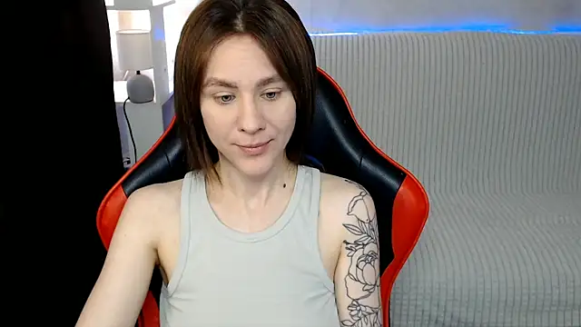 MiaBun1 online show from January 7, 2026, 6:29 am