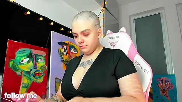 Snapshot of enigmastella chatting on December 20, 2025, 11:02 am enigmastella online show from December 20, 2025, 11:02 am