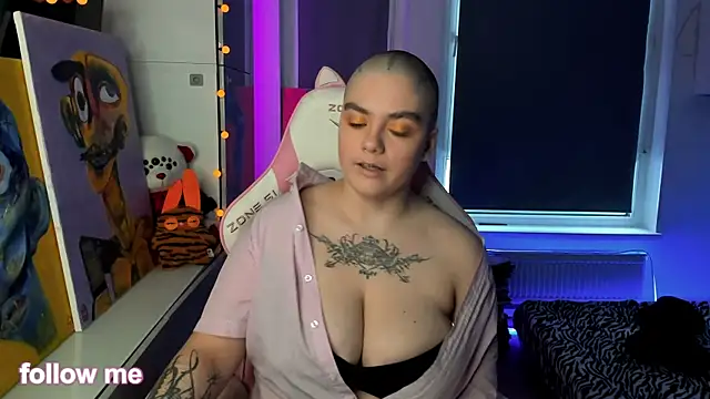 Snapshot of enigmastella chatting on January 9, 2026, 11:06 am enigmastella online show from January 9, 2026, 11:06 am