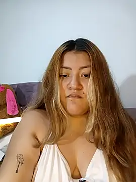 Sofia  Saenz online show from March 28, 2026, 5:41 am