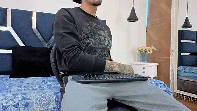 Dax Stark online show from July 12, 2026, 2:07 pm