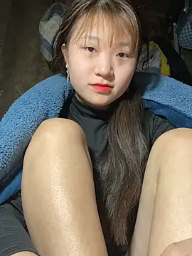 hinata-xx online show from March 5, 2026, 11:21 pm