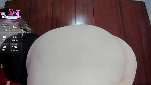 Snapshot of carly_grasso chatting on March 3, 2026, 8:16 pm carly grasso online show from March 3, 2026, 8:16 pm