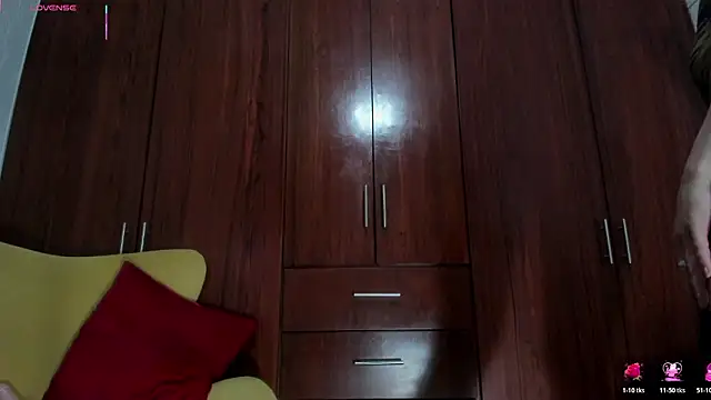 Snapshot of carly_grasso chatting on March 29, 2026, 7:15 pm carly grasso online show from March 29, 2026, 7:15 pm