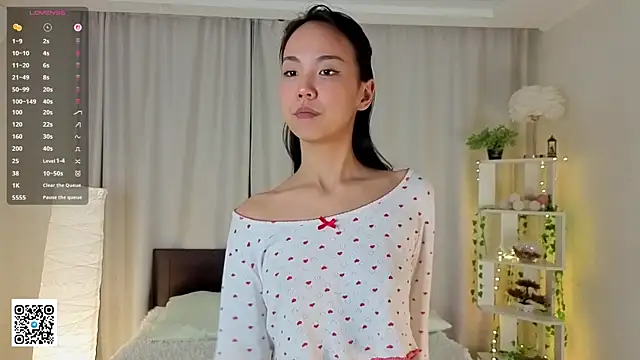 Snapshot of FreedaKulow chatting on February 18, 2026, 7:10 pm FreedaKulow online show from February 18, 2026, 7:10 pm