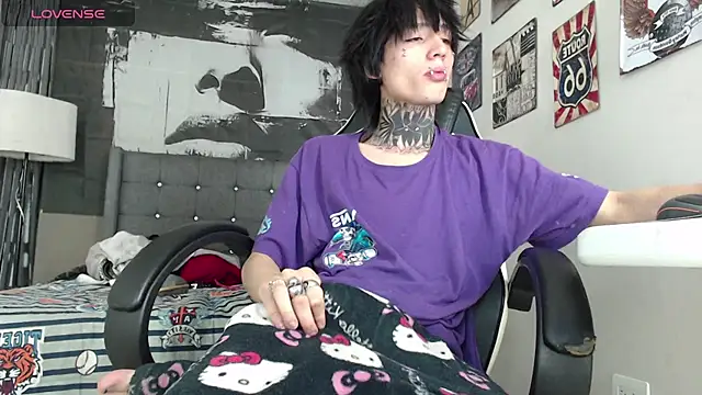 koryu skull online show from December 16, 2025, 12:04 am