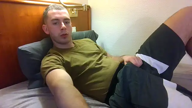 Snapshot of Tommy_Lidds chatting on February 10, 2026, 4:39 pm Tommy Lidds online show from February 10, 2026, 4:39 pm