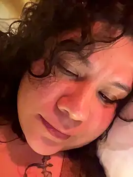 Snapshot of VanesssaMilf_ chatting on February 4, 2026, 3:01 am VanesssaMilf online show from February 4, 2026, 3:01 am