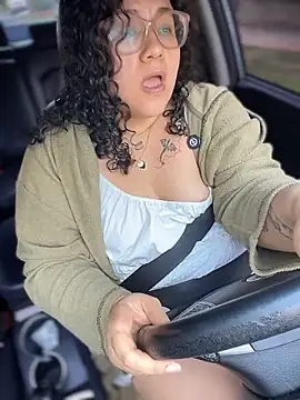 Snapshot of VanesssaMilf_ chatting on January 8, 2026, 8:15 pm VanesssaMilf online show from January 8, 2026, 8:15 pm