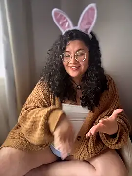 Snapshot of VanesssaMilf_ chatting on April 2, 2026, 1:29 pm VanesssaMilf online show from April 2, 2026, 1:29 pm