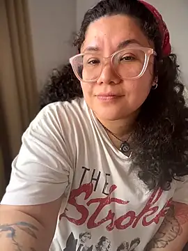 Snapshot of VanesssaMilf_ chatting on March 29, 2026, 3:13 pm VanesssaMilf online show from March 29, 2026, 3:13 pm