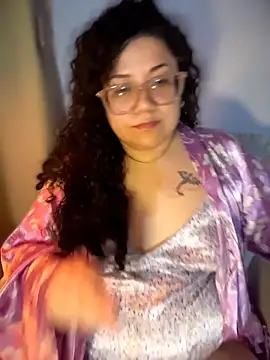 Snapshot of VanesssaMilf_ chatting on April 15, 2026, 3:12 am VanesssaMilf online show from April 15, 2026, 3:12 am