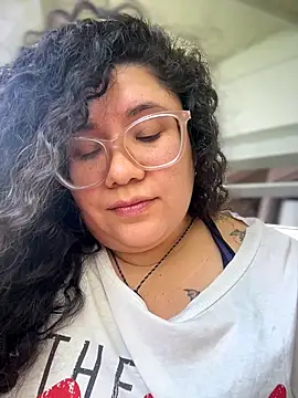 Snapshot of VanesssaMilf_ chatting on March 15, 2026, 3:30 pm VanesssaMilf online show from March 15, 2026, 3:30 pm