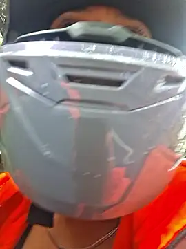 Robin h00t Gamer online show from January 12, 2026, 6:26 pm