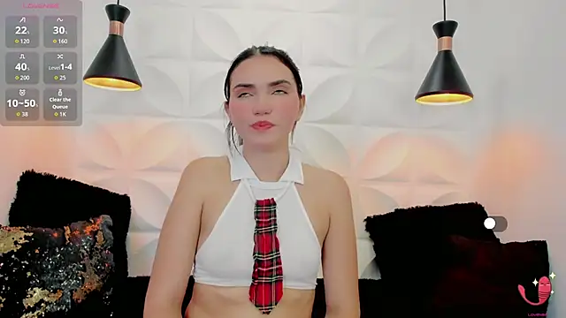 valeriecute18 online show from February 27, 2026, 7:35 pm