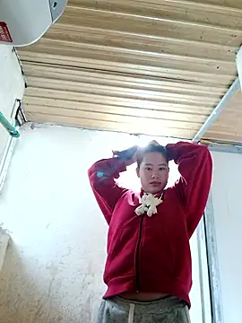 mayni012314 online show from February 9, 2026, 7:28 am