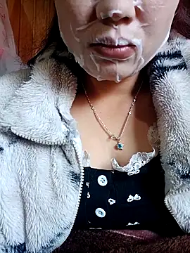 mayni012314 online show from February 4, 2026, 5:24 am