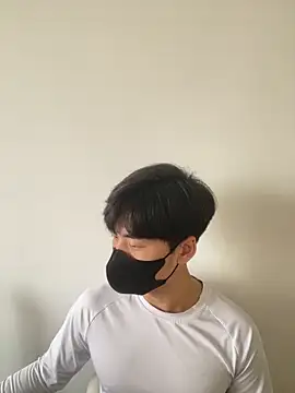 kimze7 online show from February 1, 2026, 8:12 am