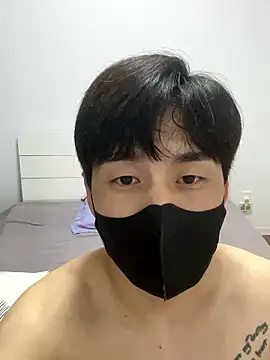 kimze7 online show from January 9, 2026, 8:27 pm