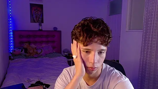 Snapshot of Dani_Dancer chatting on February 6, 2026, 11:01 pm Dani Dancer online show from February 6, 2026, 11:01 pm