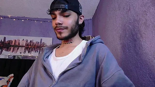 kingdani hot online show from December 15, 2025, 3:12 am