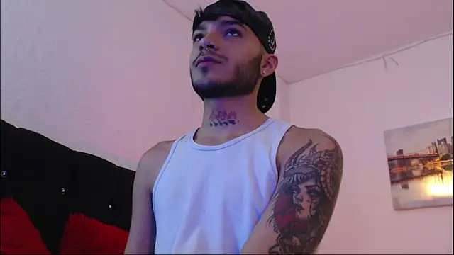 kingdani hot online show from March 25, 2026, 2:55 am