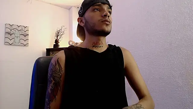 Snapshot of kingdani_hot chatting on February 12, 2026, 12:38 pm kingdani hot online show from February 12, 2026, 12:38 pm