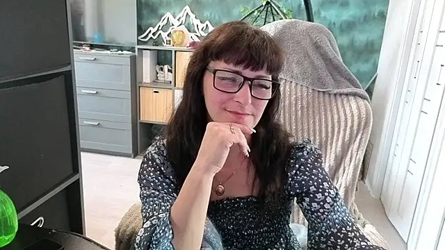 Snapshot of Eila_Morigan chatting on May 24, 2026, 7:30 am Eila Morigan online show from May 24, 2026, 7:30 am