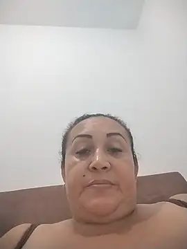 Snapshot of Nini_Love_ chatting on June 15, 2026, 5:51 am Nini Love online show from June 15, 2026, 5:51 am