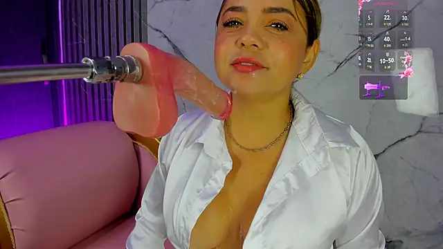 Snapshot of shayra_boobs2 chatting on April 18, 2026, 10:17 am shayra boobs2 online show from April 18, 2026, 10:17 am
