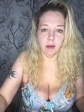 Snapshot of JenniferCarmen chatting on March 16, 2026, 12:29 am JenniferCarmen online show from March 16, 2026, 12:29 am