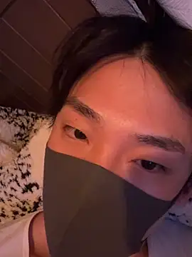 -kou-- online show from April 9, 2026, 4:02 pm