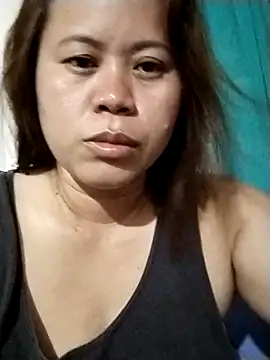 Snapshot of Melania05 chatting on April 4, 2026, 2:12 pm Melania05 online show from April 4, 2026, 2:12 pm