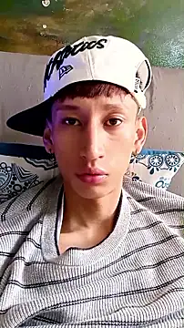 Snapshot of Disey888 chatting on February 6, 2026, 3:52 pm Disey888 online show from February 6, 2026, 3:52 pm