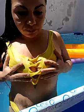 AmaTiffany online show from January 17, 2026, 2:42 pm