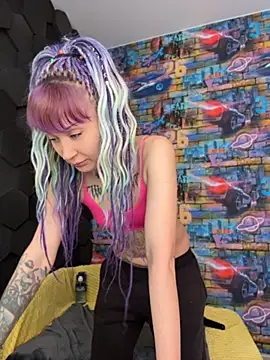 Tattoo  Moon online show from May 2, 2026, 2:06 am