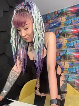Tattoo  Moon online show from May 22, 2026, 12:19 am