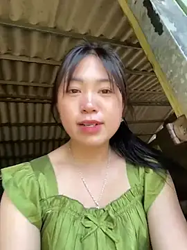 sofia-bae online show from April 8, 2026, 7:54 am