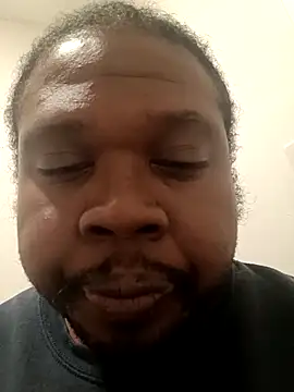 Snapshot of Jmel1125 chatting on May 9, 2026, 4:49 am Jmel1125 online show from May 9, 2026, 4:49 am