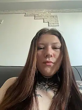FionaMurr online show from June 25, 2026, 1:47 am