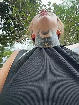 FionaMurr online show from February 22, 2026, 4:15 am